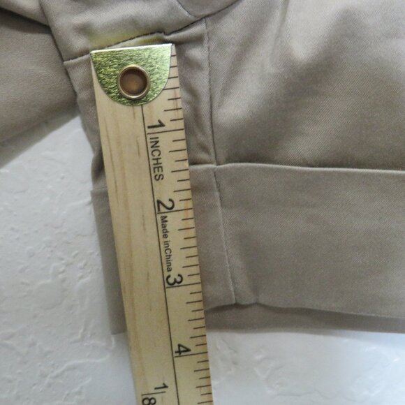 New York & Company* Women's 2" Belt Loop Multipocketed Khaki Chino Shorts~Size 2 - Picture 7 of 10